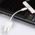 moxom mx ax18 lightninglightning charge audio adapter 3